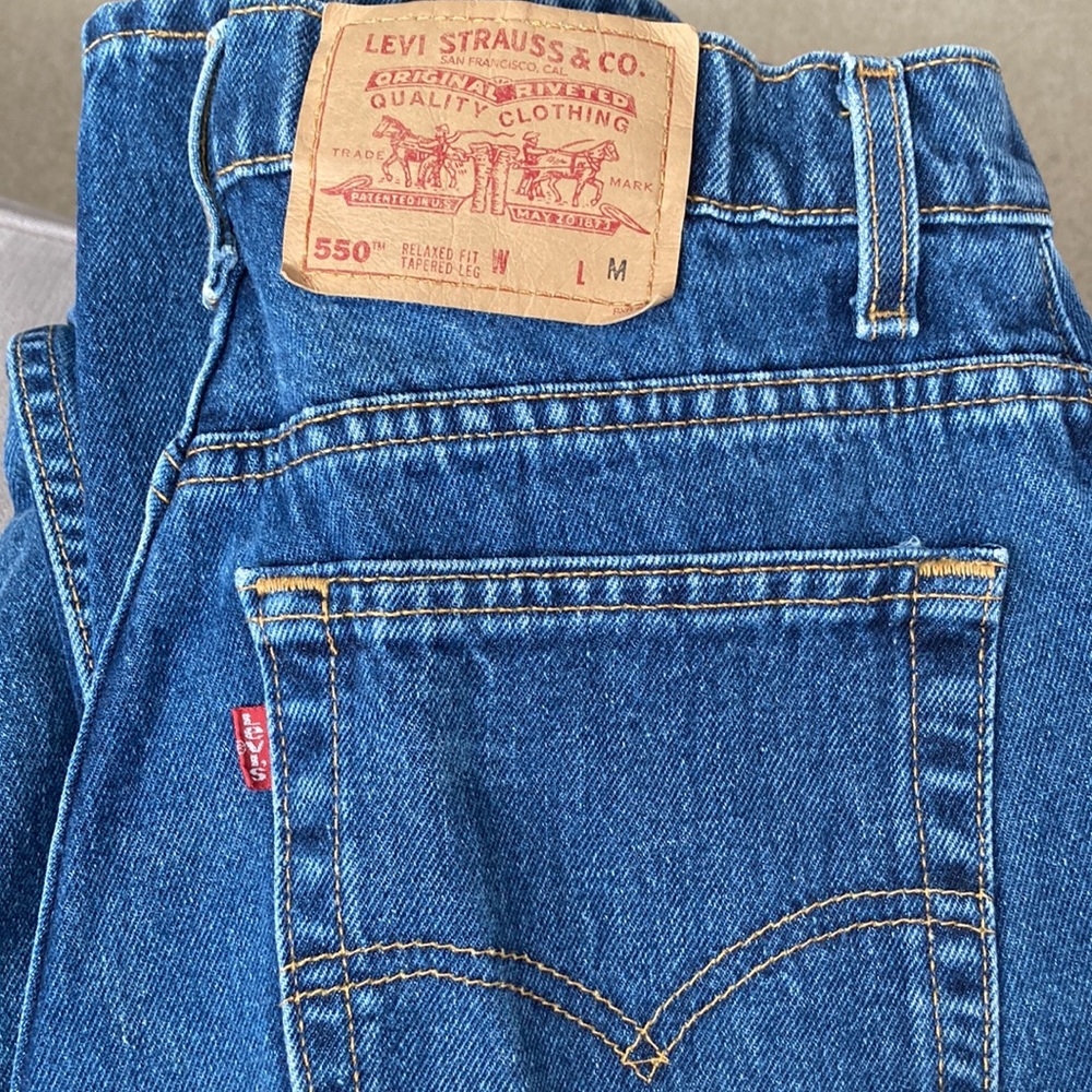 Vintage 90s high waisted tapered Levi 550s denim jeans - Picture 4 of 5